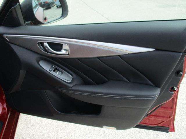 Infiniti Q50 Hybrid 2015 photo 22